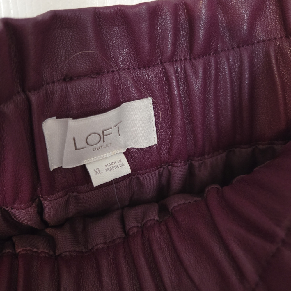 LOFT Faux Leather A-Line Skirt in Deep Plum with Self-Tie Belt - Picture 3 of 3